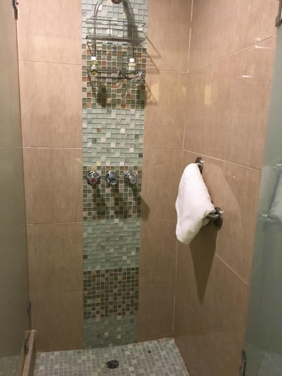 Eden Gardens Wellness Resort & Spa Kingston Bagian luar foto